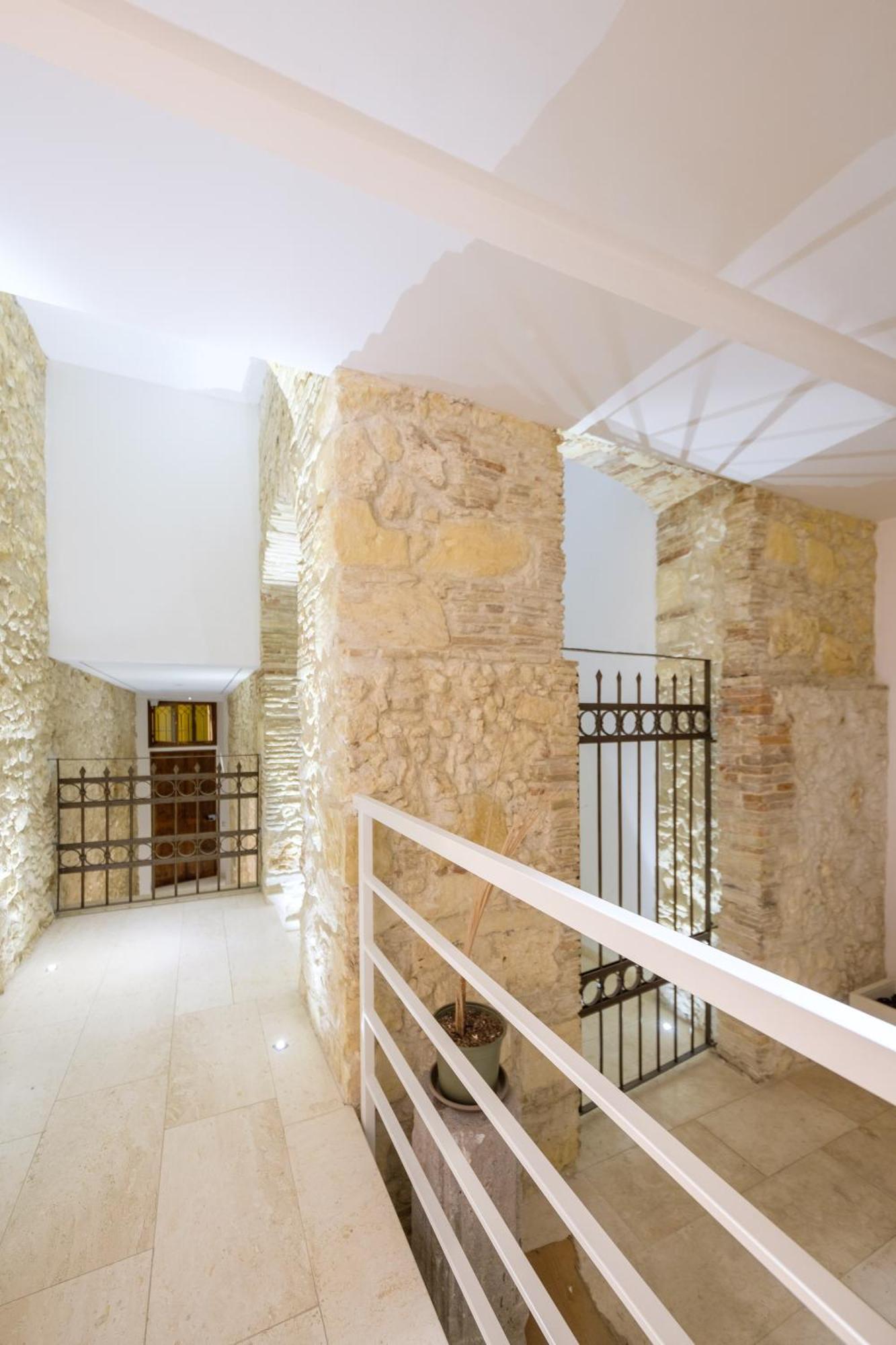 Suite Il Sole In Pieno Centro Storico In Cagliari Luaran gambar