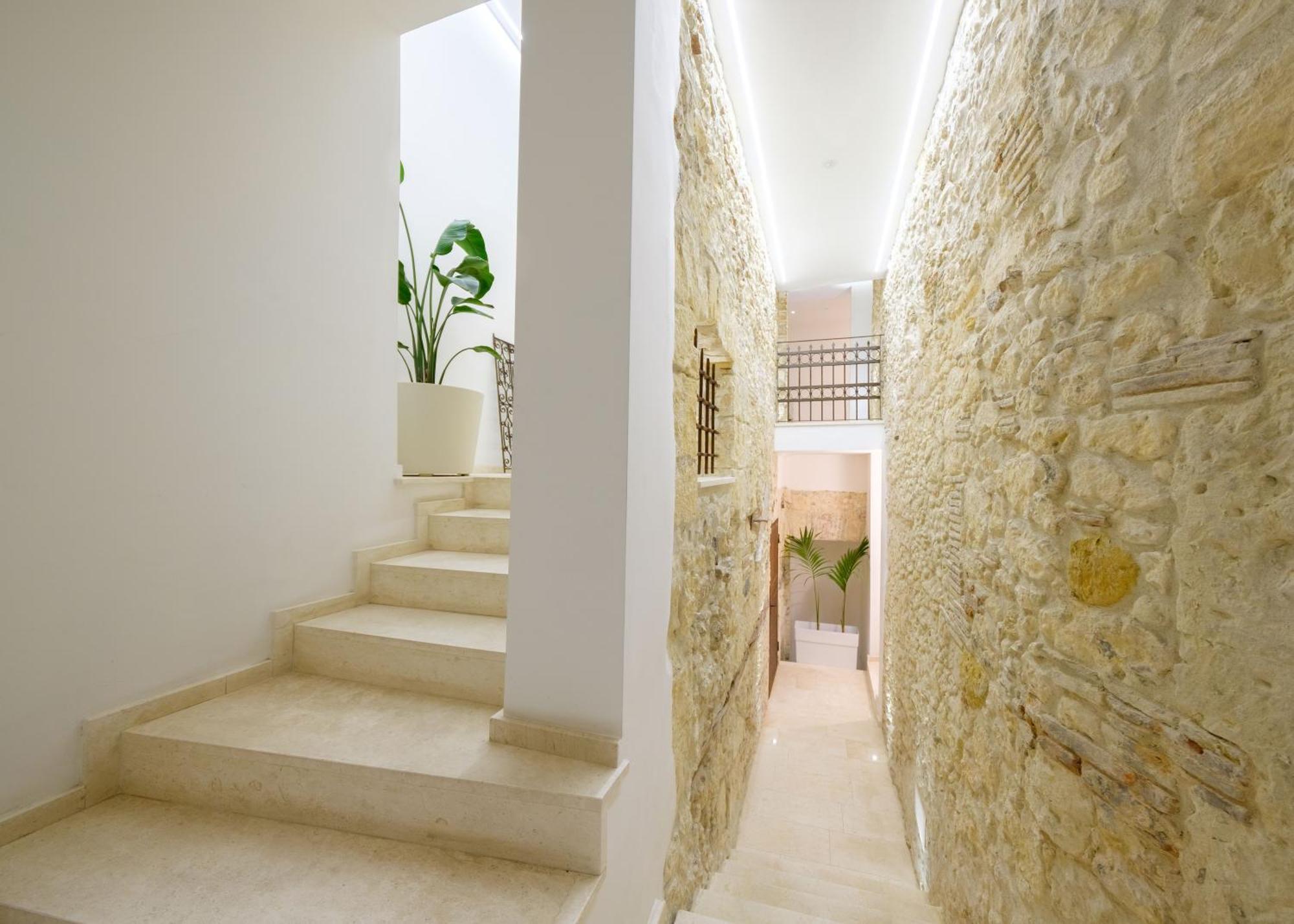 Suite Il Sole In Pieno Centro Storico In Cagliari Luaran gambar